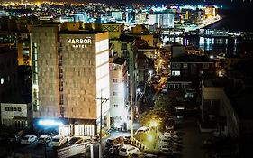 Harbor Hotel